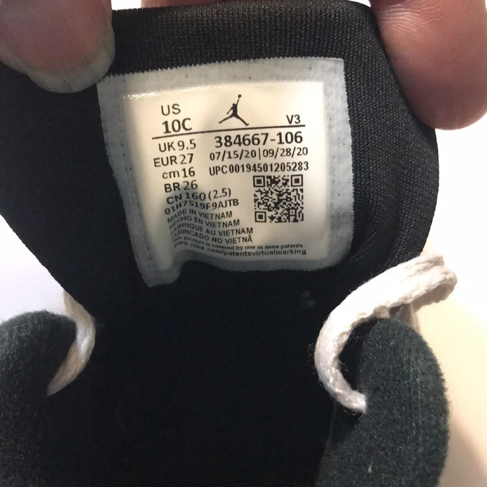 Boy’s Jordan 6 Retro TD Carmine 2021 Sneakers